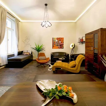 The Mondain Apartment *